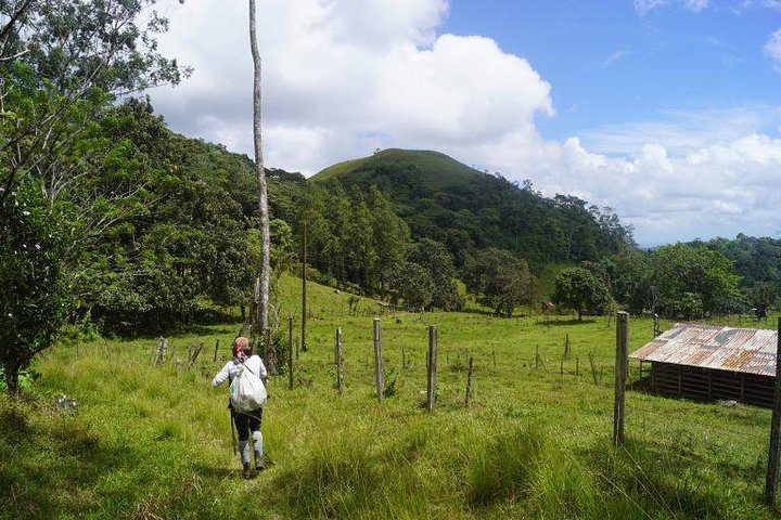 Exclusive 2 day trekking tour